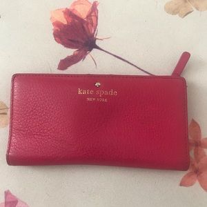 Kate Spade pink wallet ❤️❤️